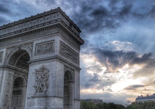 How to Get Business Class Fares to Paris