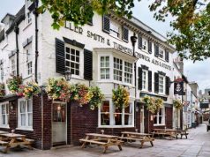 Give Mae the evening off and spend the night at Ted Lasso’s favorite pub