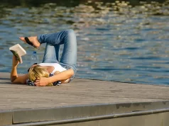 3 Fun Things to Do During Travel Downtime to Make the Most Of Your Trip