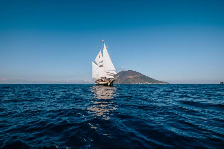 Sailing Holidays on a Historic Tall Ship, Florette Jarastyle travel