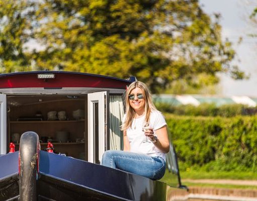 Top 8 Canal Boat Holidays for Wellbeing This Summer
