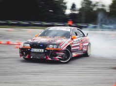 What is the Difference Between Online Betting and Going to a Betting Shop?