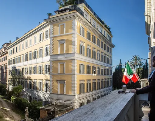 Sofitel Rome Villa Borghese announces with First Luggage