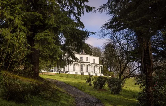 Explore heritage and more at beautiful Brook Hall Ireland Jarastyle travel