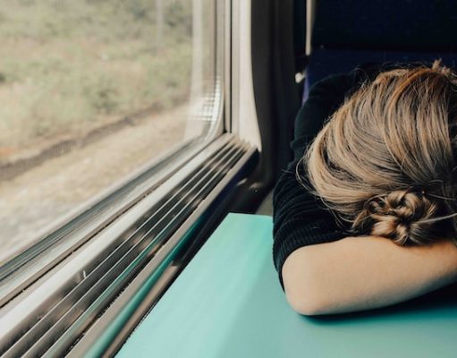 Conquering Jet Lag: Expert Tips to Beat It This Summer