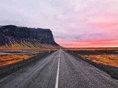 5 Best Options for Renting a Car in Iceland: Navigating Natural Wonders with Ease