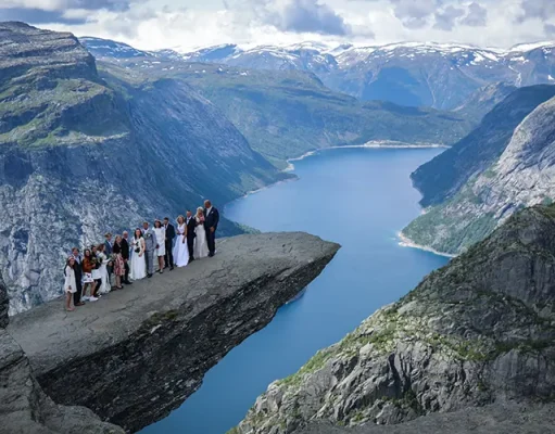 Married on the tip of the tongue – nature weddings in Norway are trending