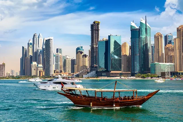 Dhow cruise in Dubai Marina