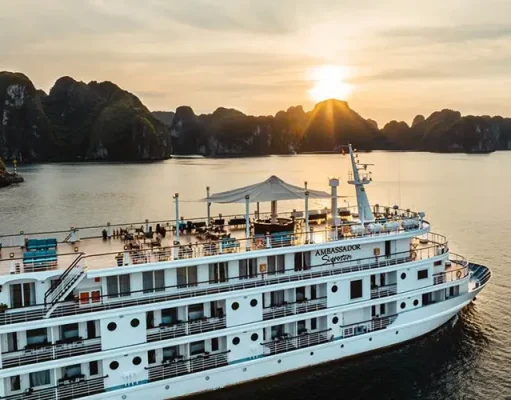 Ambassador Signature: Charting Uncharted Waters of Lan Ha Bay in Luxurious Style Ambassador Signature made its maiden voyage on Lan Ha Bay in July