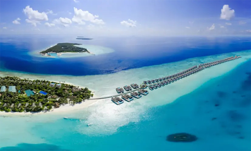 https://drifttravel.com/wp-content/uploads/2023/08/Asad-Photo-Maldives-copy.webp