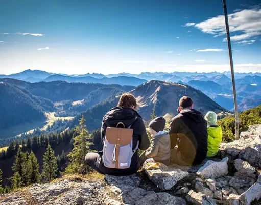 Traveling with Family: Tips for a Fun and Harmonious Vacation