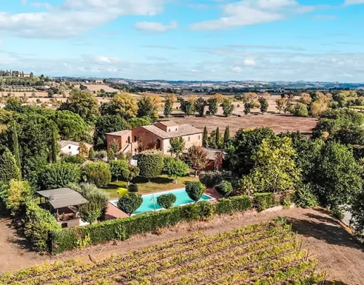 Fall, the Perfect Time to See Italy Without the Crowds – Borgo San Vincenzo, Tuscany