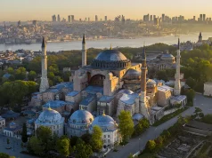 Explore Istanbul in autumn: A city of rich history and vibrant culture