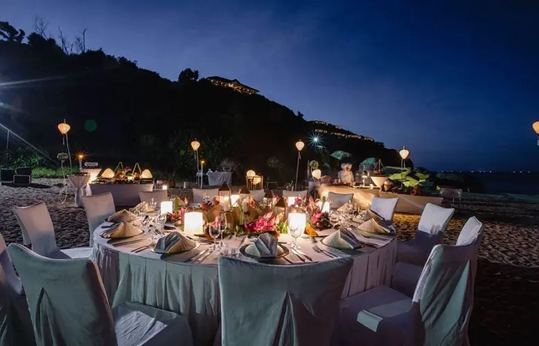 beach wedding dining banquets 