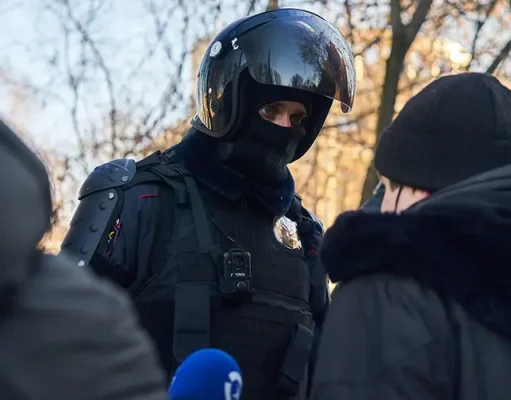 How To Defend Yourself If You Get In Trouble On Vacation