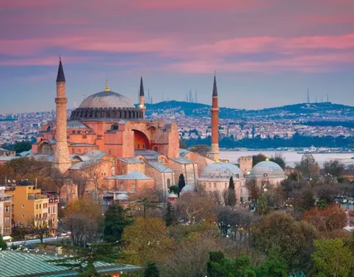 Türkiye: The Ultimate Luxury Honeymoon Destination