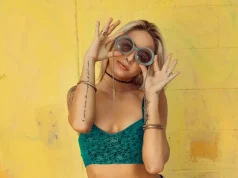 How to Style Your Sports Bra for Everyday Travel