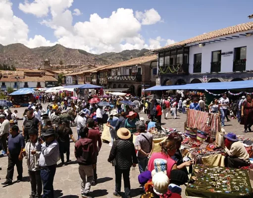 A Festive Journey to Peru: Experiencing the Magic of Santurantikuy