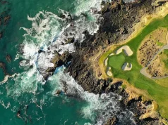 Top 5 Golf Destinations Around the World and the Gear You’ll Need