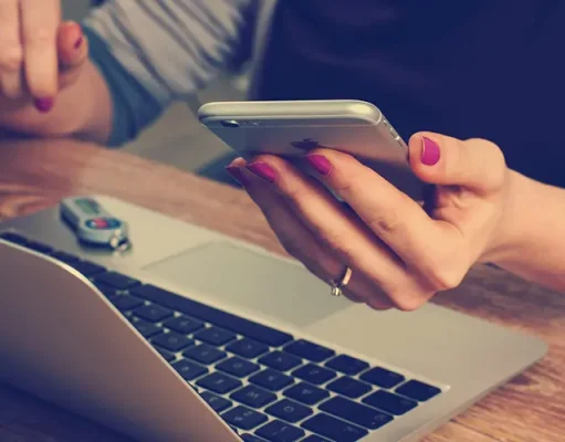 High Stakes and High Skies: How Mobile Tech is Redefining Gambling Destinations