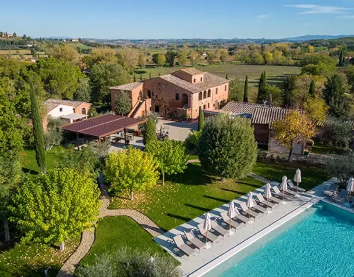 Borgo San Vincenzo Head Concierge Receives Prestigious Les Clefs d’Or ‘Golden Keys’ Distinction