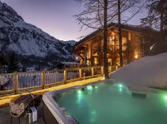 Ski into Spring with Purple Ski’s Chicest Chalets across Courchevel, Méribel and Val d’Isère