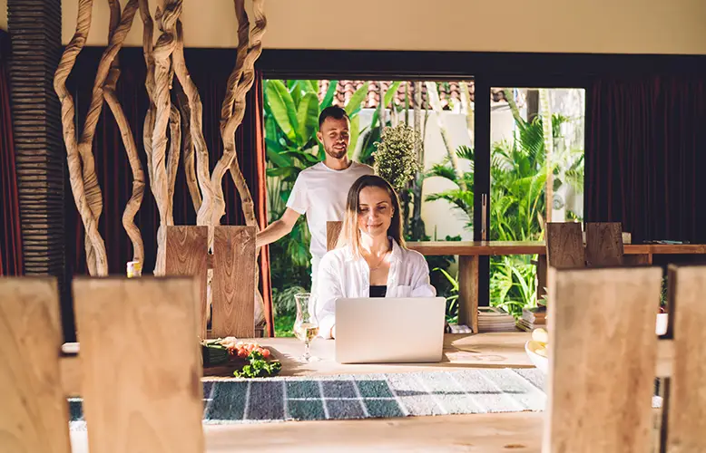 freelance-digital-nomad-2023-11-27-05-21-15-utc copy