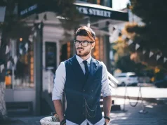 Iconic Men’s Fragrances Through the Decades: Timeless Scents That Never Go Out of Style