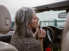 Globe-Trotting Glam: Essential Beauty Hacks for Travelers