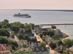 Viking Returns to the Great Lakes for Third Season