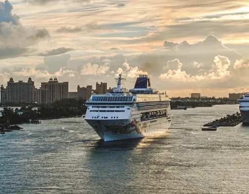 Sail Away to Victory: Online Poker Tips for Your Florida Cruise Adventure