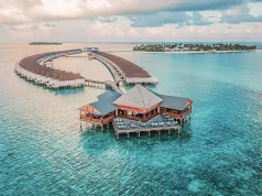 10 Luxurious Beach Vacation Destinations for the Discerning Traveler