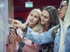 How to Maintain Healthy Eating Habits While Globetrotting