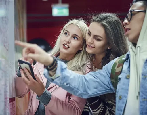 How to Maintain Healthy Eating Habits While Globetrotting