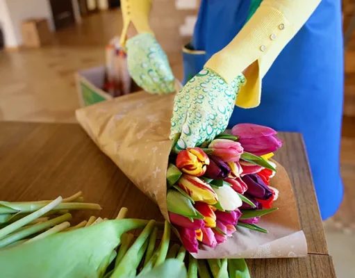 Fresh Flowers Delivery: Boosting Flower Installations and Supporting Local Florists Worldwide
