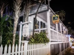 Ghosts and Glamour: The Spookiest Romantic Getaways for Luxury Travelers This Fall