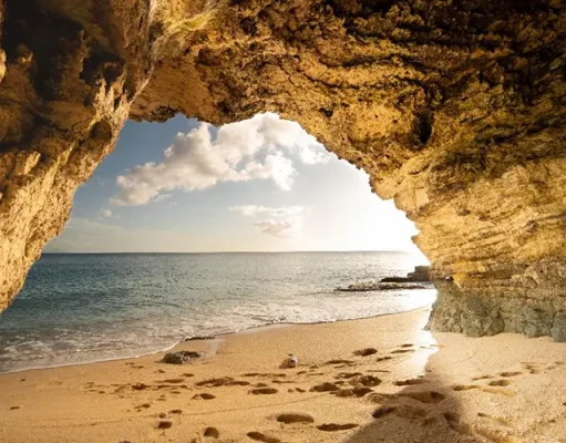 Discover the Perfect Proposal Spots in Sunny Sint Maarten