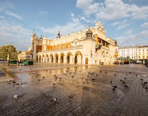 Discover Krakow: Your Ultimate Guide to the Best Tours and Day Trips