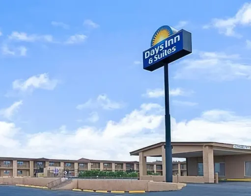 Days Inn & Suites by Wyndham Santa Rosa Completes Stunning Transformation