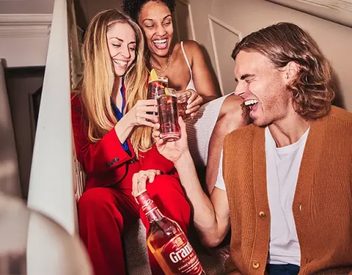 6 Grant’s Blended Scotch Whisky Serves to Celebrate With Your Crew this Season