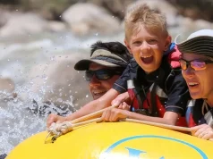 Unplug and Reunite: 5 Ways Whitewater Rafting Brings Families Closer Together