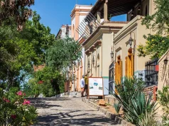 La Paz, Baja California Sur Showcases Natural Beauty and Vibrant Culture