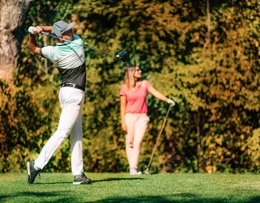 6 Surprising Benefits of Golfing