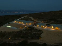 Moonhouse Paros Greece: Where Minimalism and Soulfulness Collide