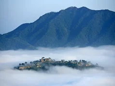 Explore Hyogo’s Enchantment: Towering Peaks, Historic Ruins, and Healing Hot Springs