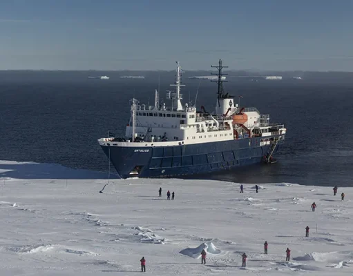 Oceanwide Expeditions Sets a New World Record in the Weddell Sea!