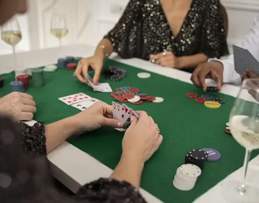 Choosing the Right Poker Table Size for Your Home Game Nights