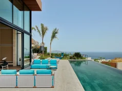 Ultra-Luxury Waterfront Villas to Rent Right Now