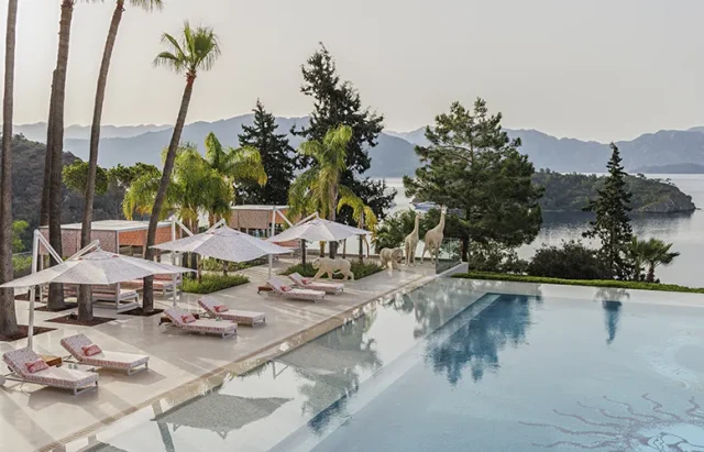 D Maris Bay_Dior_ Pool copy