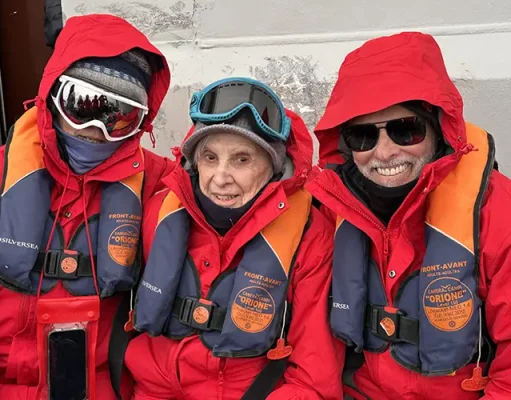 96-Year-Old Renee Grabiner Becomes Oldest Person to Visit Antarctica, Proving It’s Never Too Late to Chase Your Dreams